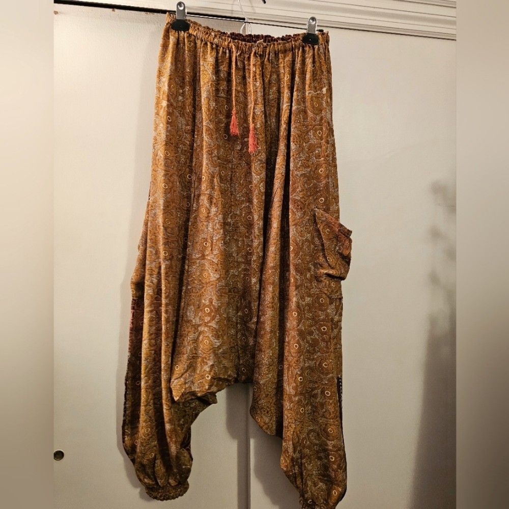 Kantha Bae Silk Be Still Harem pants